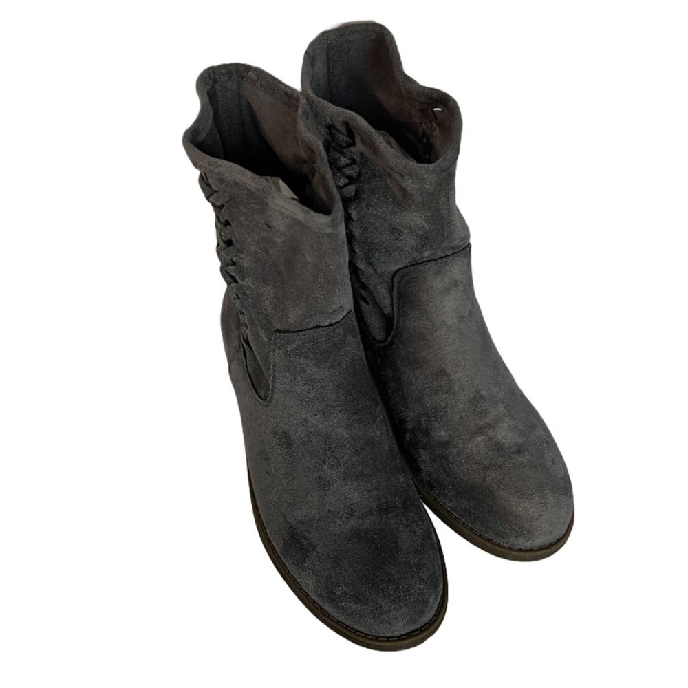 MOJO MOXY GRAY SUEDE BOOTS SIZE 7 LIKE NEW!